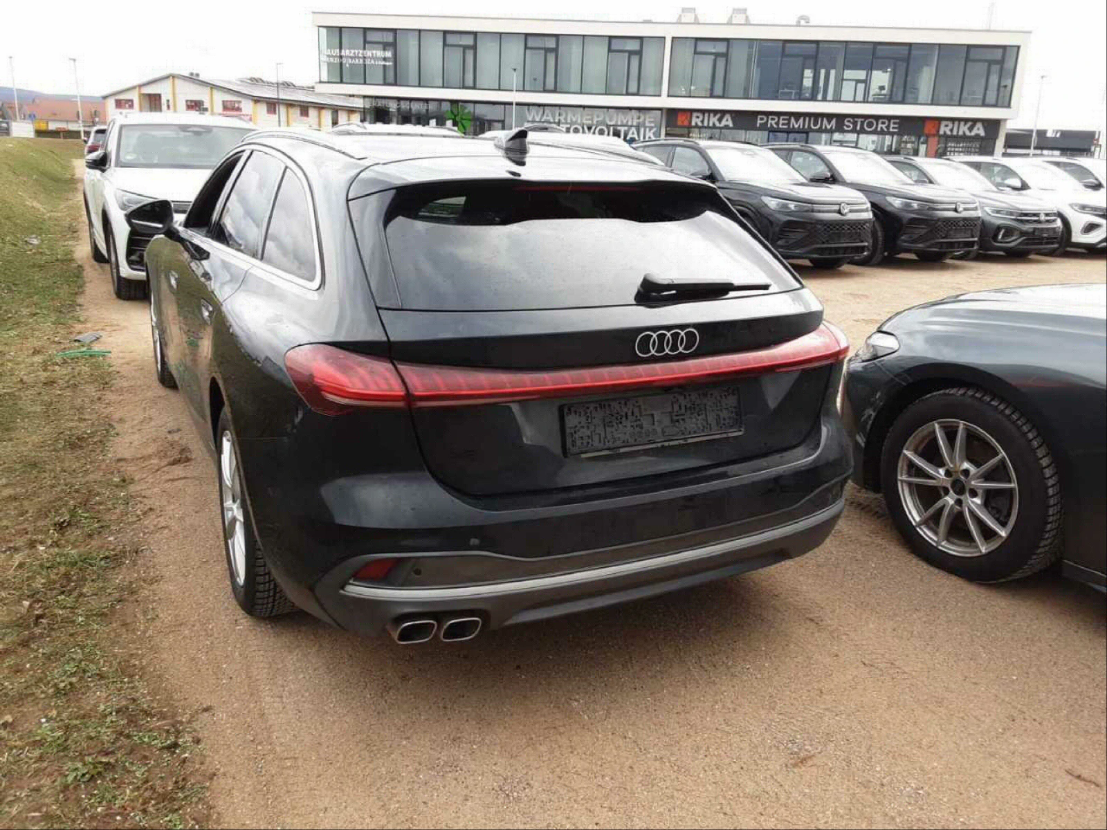 Audi A5 Avant Advanced, снимка 7 - Автомобили и джипове - 54143302