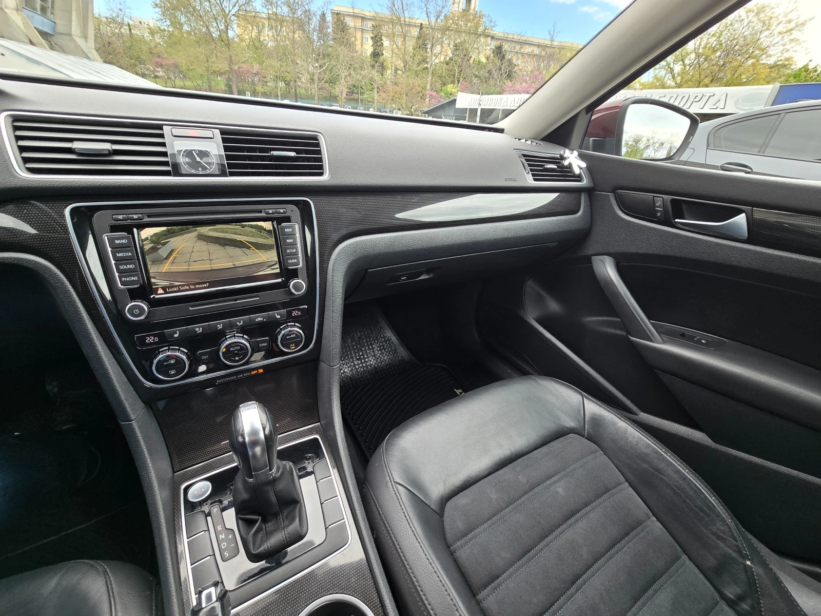 VW Passat TDI SE, снимка 17 - Автомобили и джипове - 54411057