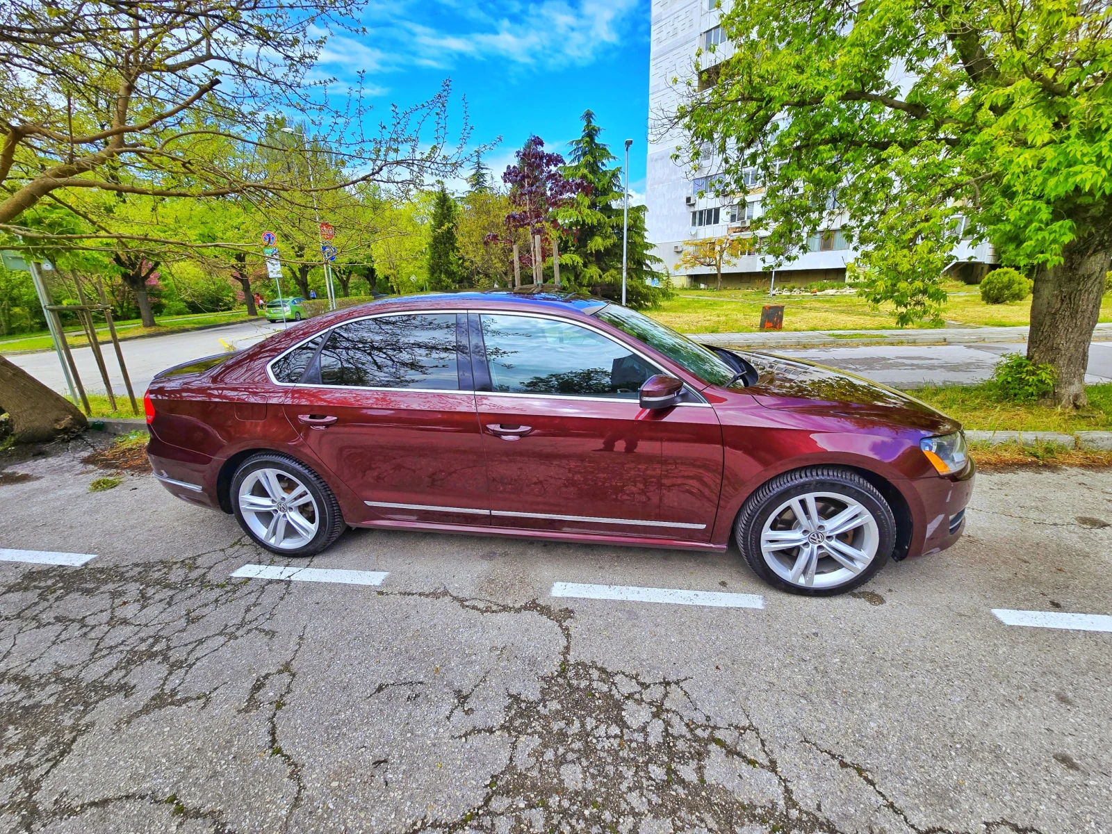 VW Passat TDI SE, снимка 5 - Автомобили и джипове - 54411057