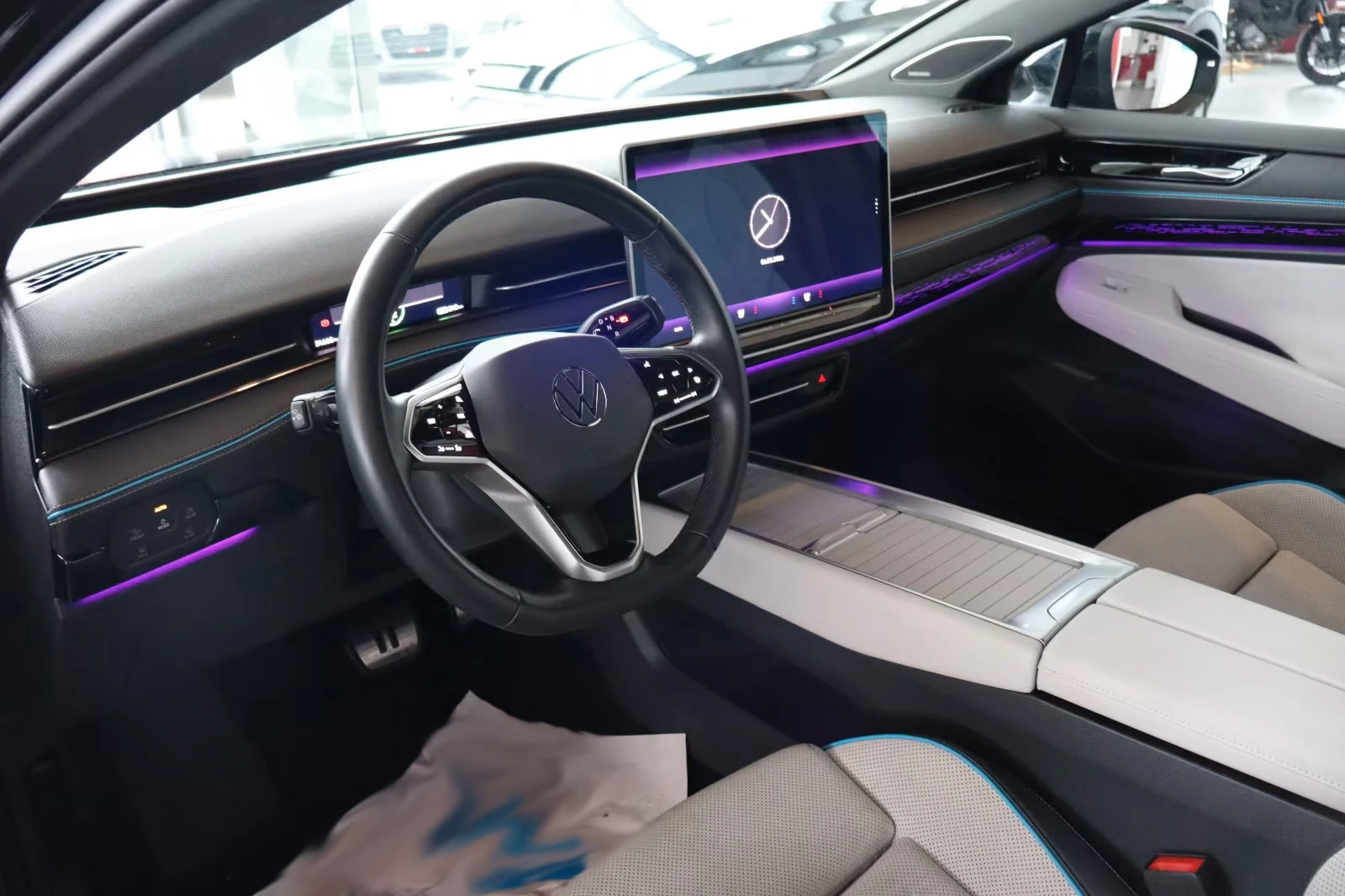 VW ID.7 PRO/286HP/MASSAGE/MEMO/MATRIX/360/HUD/255q, снимка 7 - Автомобили и джипове - 54422630