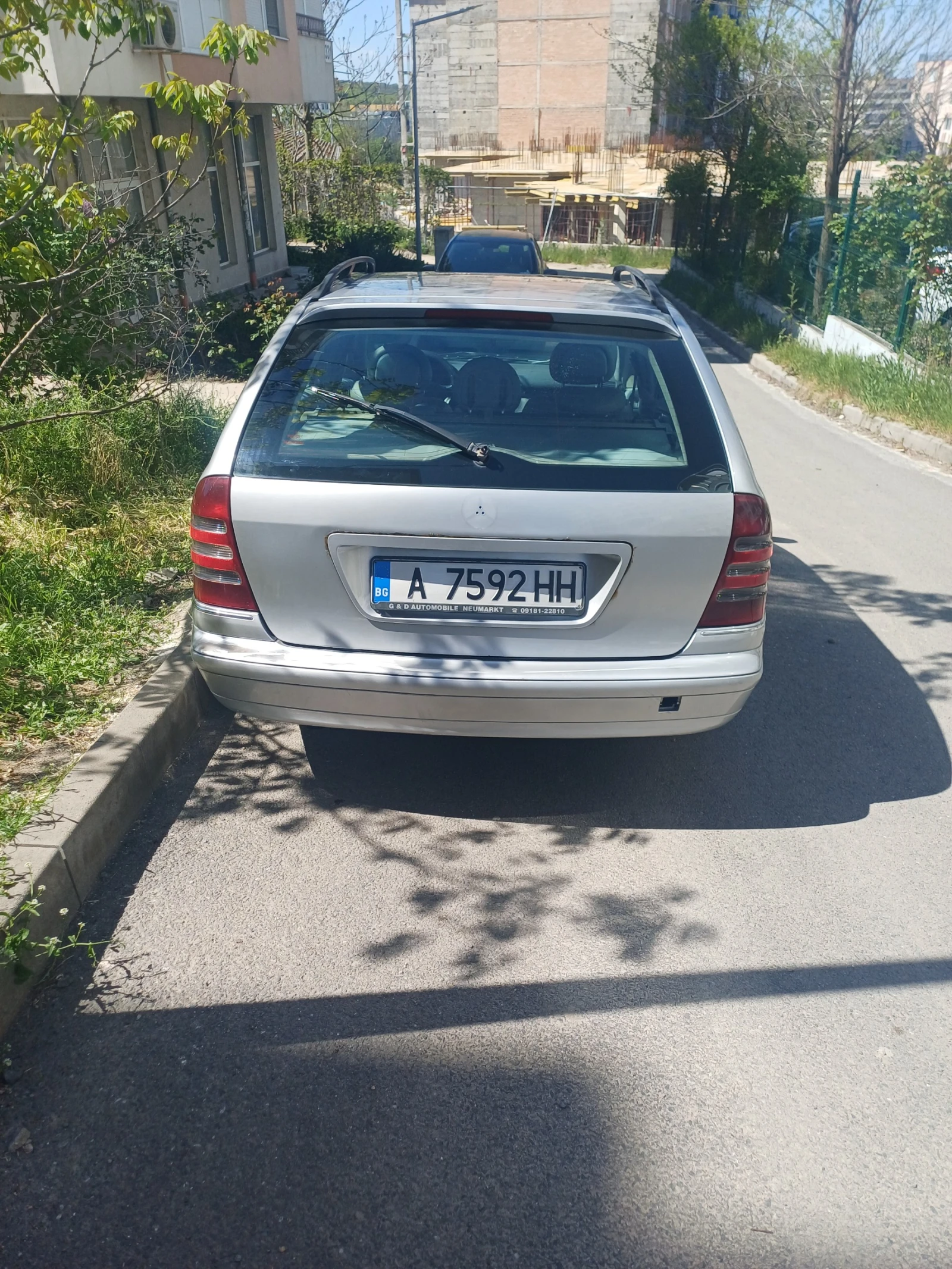 Mercedes-Benz C 220, снимка 4 - Автомобили и джипове - 54427648