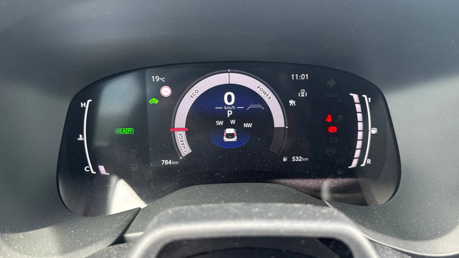 Toyota Aygo X 1.5 HEV GR SPORT, снимка 9 - Автомобили и джипове - 54527597