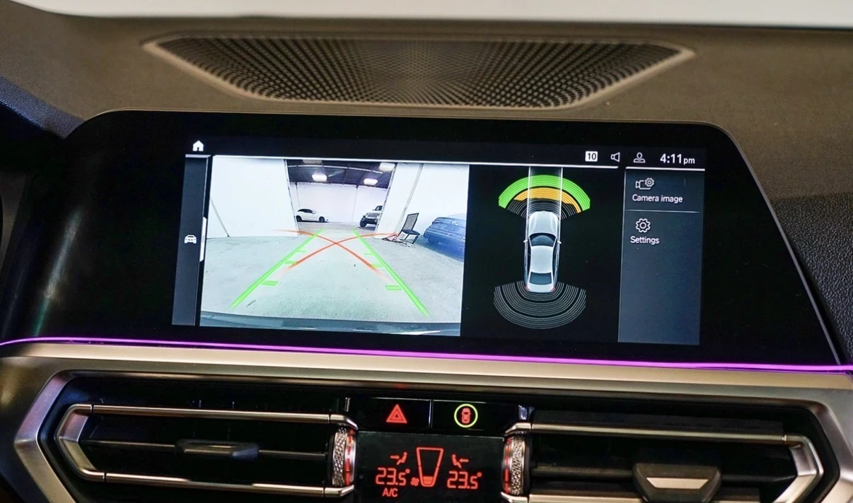 BMW 330 M ПАКЕТ * CARPLAY * AMBIENT * PANO * CARFAX * , снимка 7 - Автомобили и джипове - 54574864