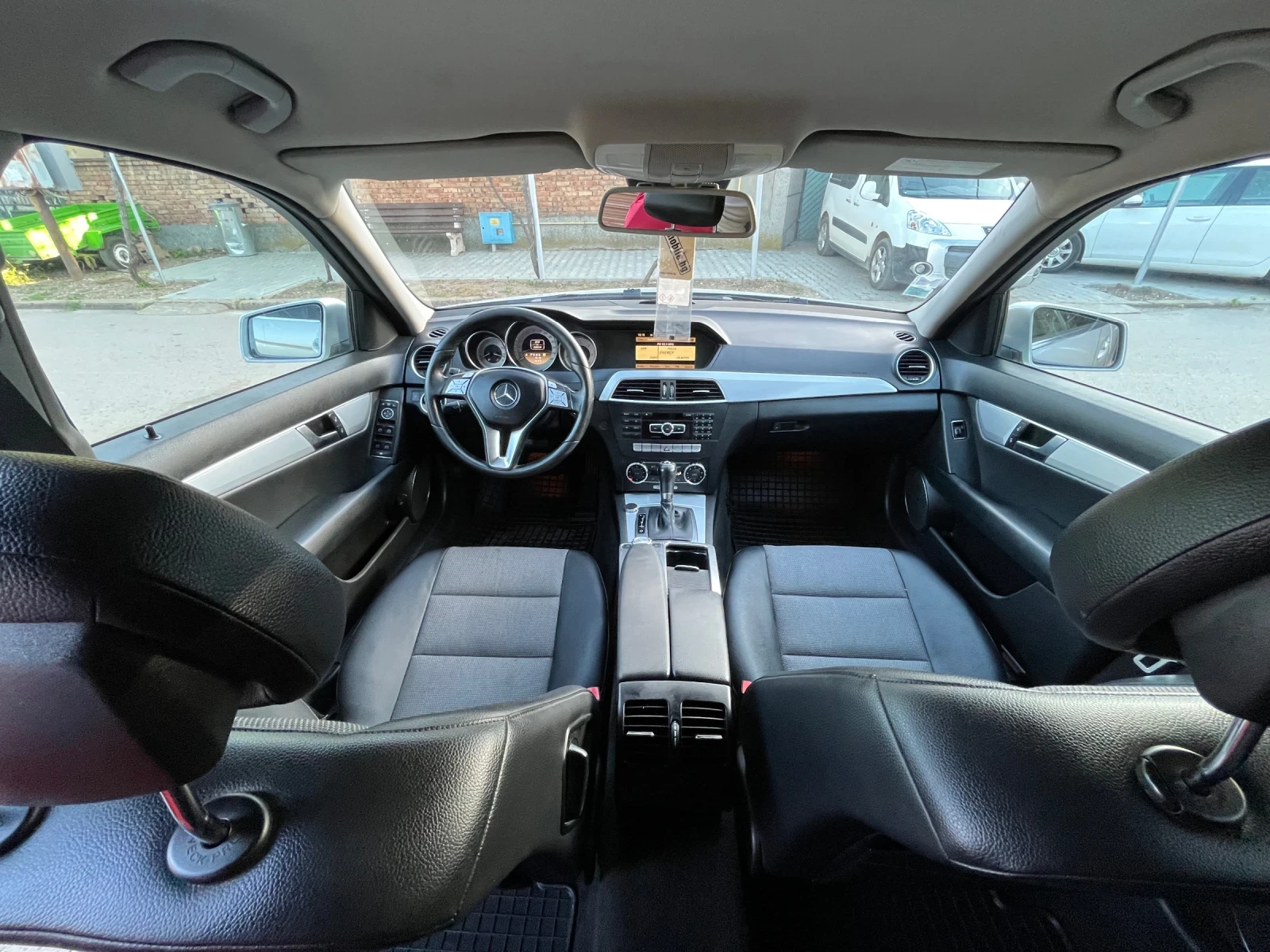 Mercedes-Benz C 220 Avantgarde , снимка 8 - Автомобили и джипове - 54722871