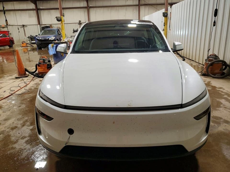 Tesla Model Y, снимка 5 - Автомобили и джипове - 54818657