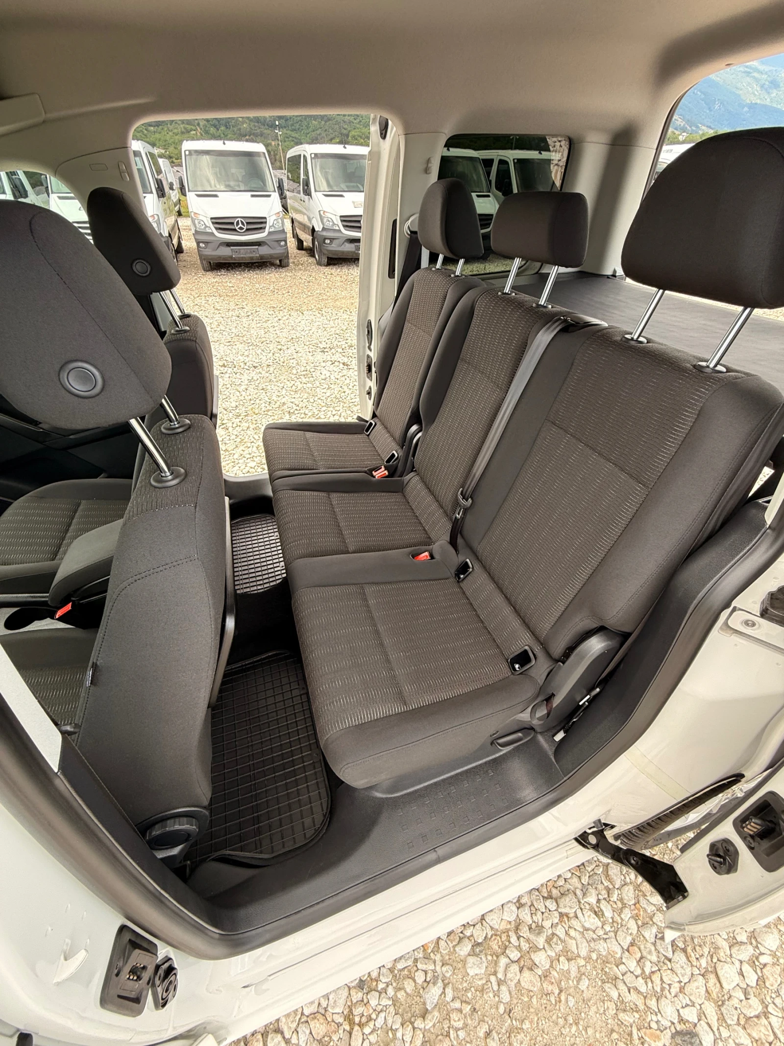VW Caddy 4Motion-2.0TDi-DSG-Euro6, снимка 11 - Автомобили и джипове - 54866477
