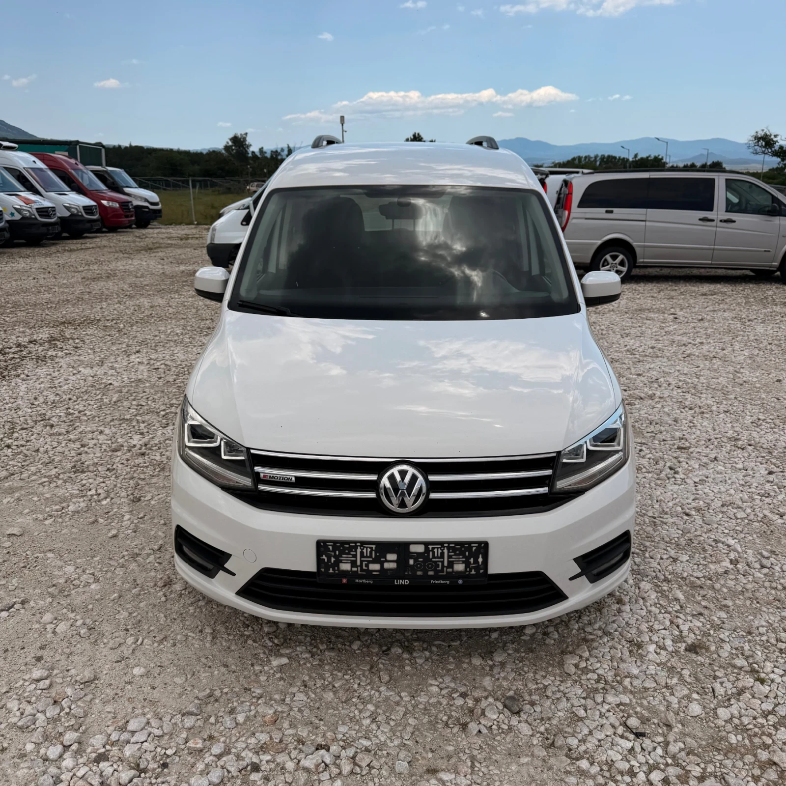 VW Caddy 4Motion-2.0TDi-DSG-Euro6, снимка 3 - Автомобили и джипове - 54866477