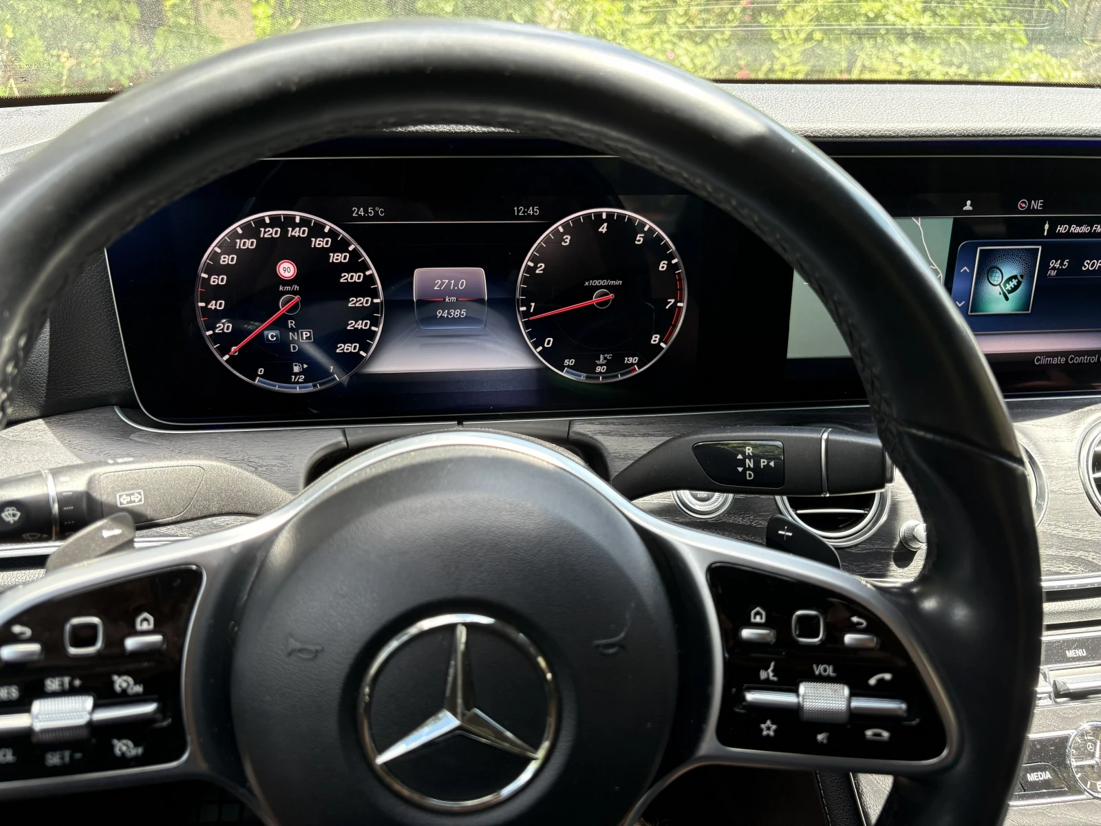 Mercedes-Benz E 350 4MATIC, снимка 11 - Автомобили и джипове - 55189592