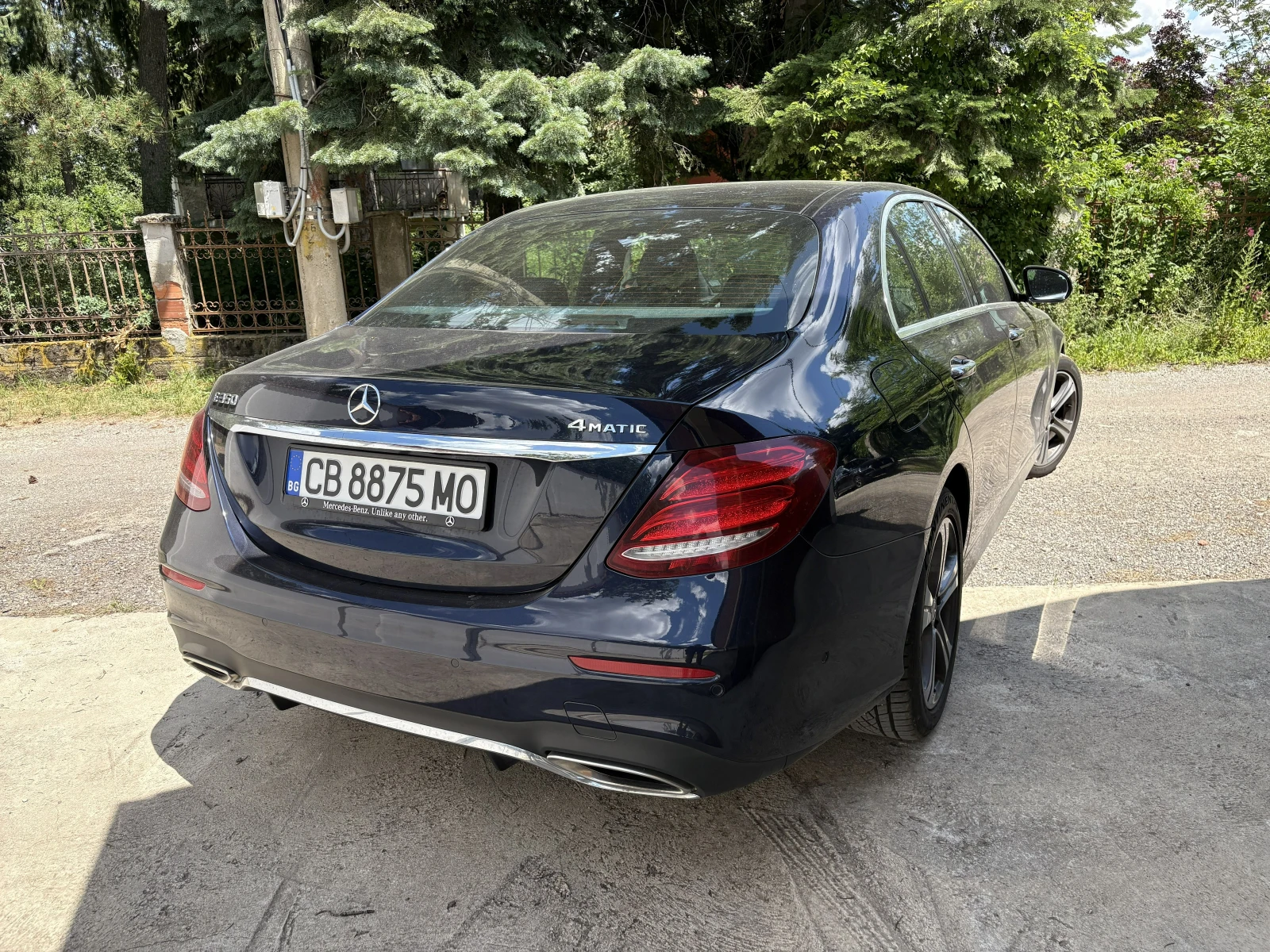 Mercedes-Benz E 350 4MATIC, снимка 3 - Автомобили и джипове - 55189592
