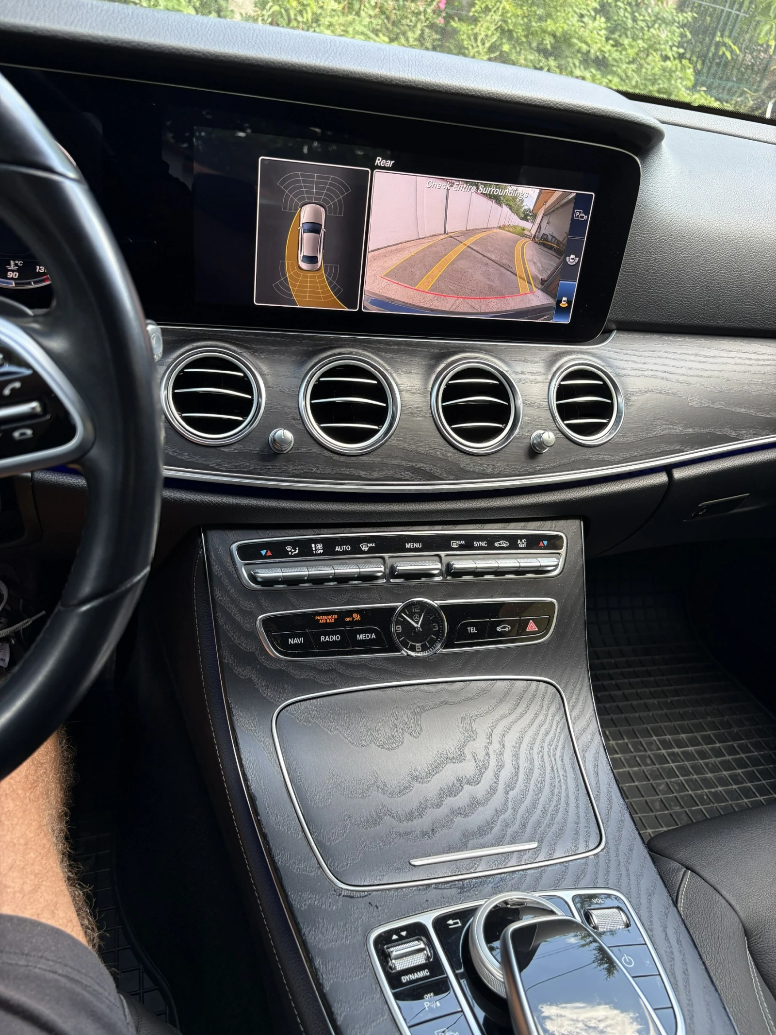 Mercedes-Benz E 350 4MATIC, снимка 14 - Автомобили и джипове - 55189592
