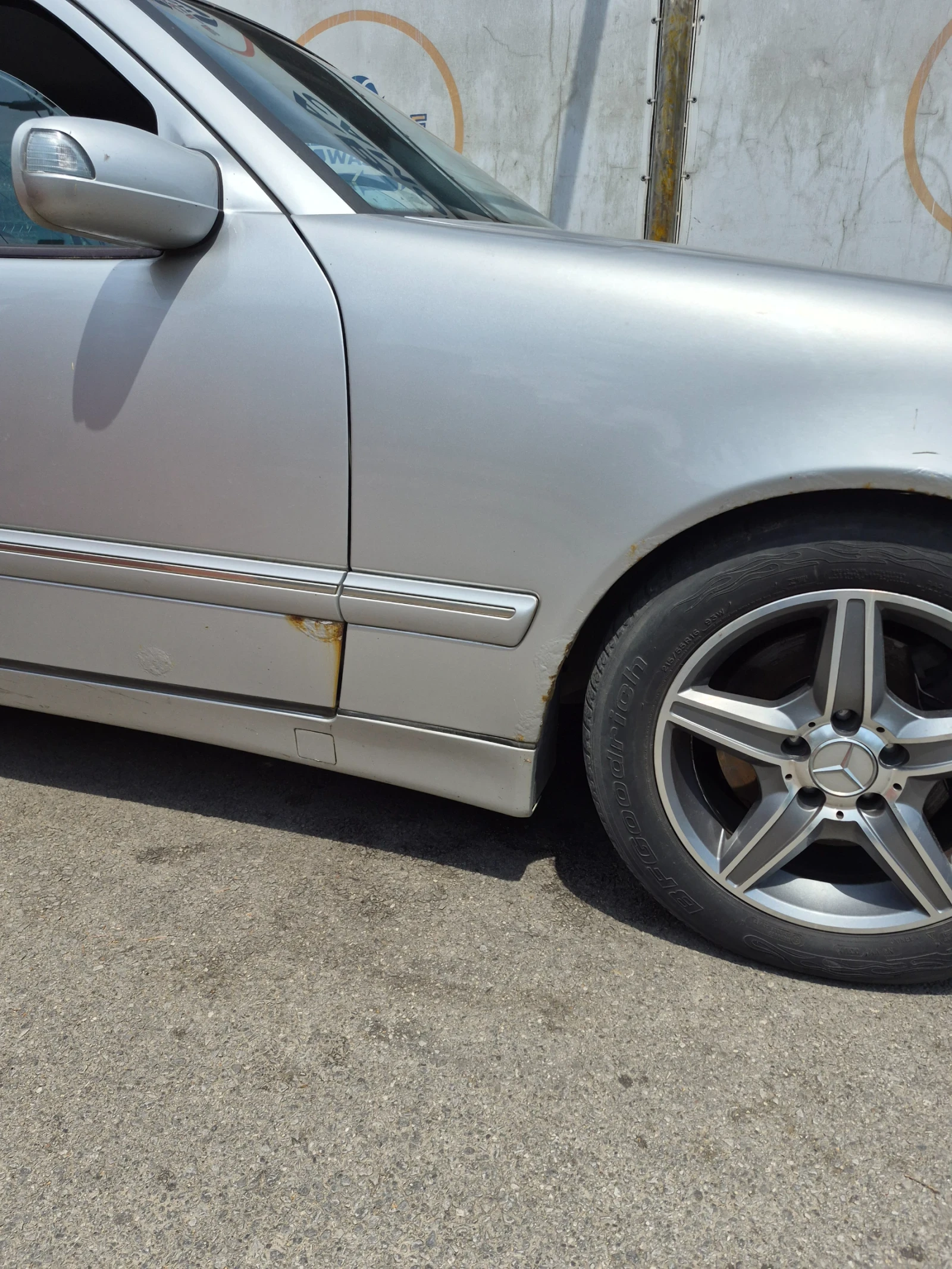 Mercedes-Benz E 270, снимка 7 - Автомобили и джипове - 55348673