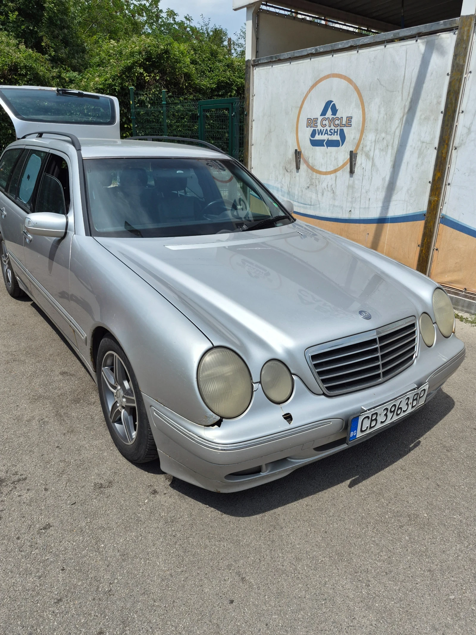 Mercedes-Benz E 270, снимка 6 - Автомобили и джипове - 55348673