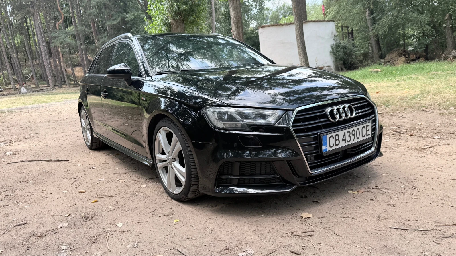 Audi A3 1.6 tdi. digital S-line Швейцария , снимка 2 - Автомобили и джипове - 55656734