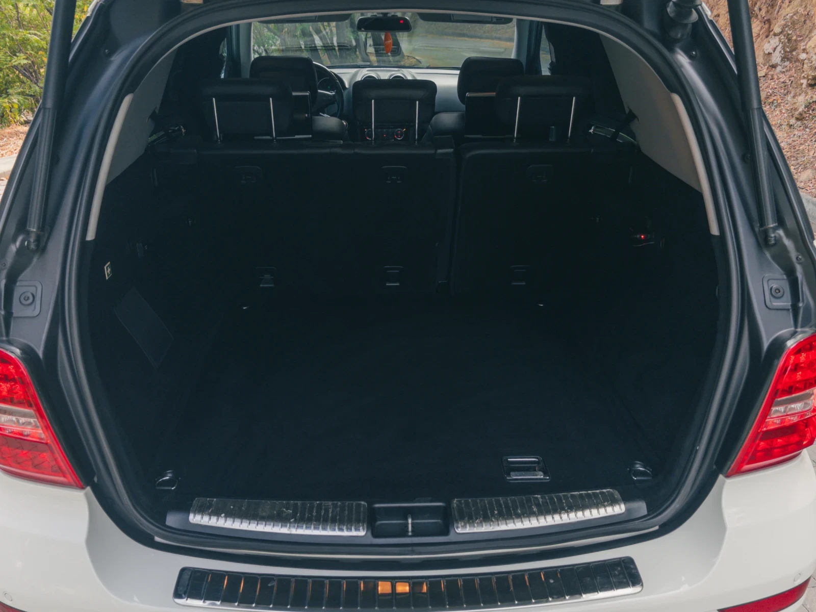 Mercedes-Benz ML 550, снимка 14 - Автомобили и джипове - 55847436