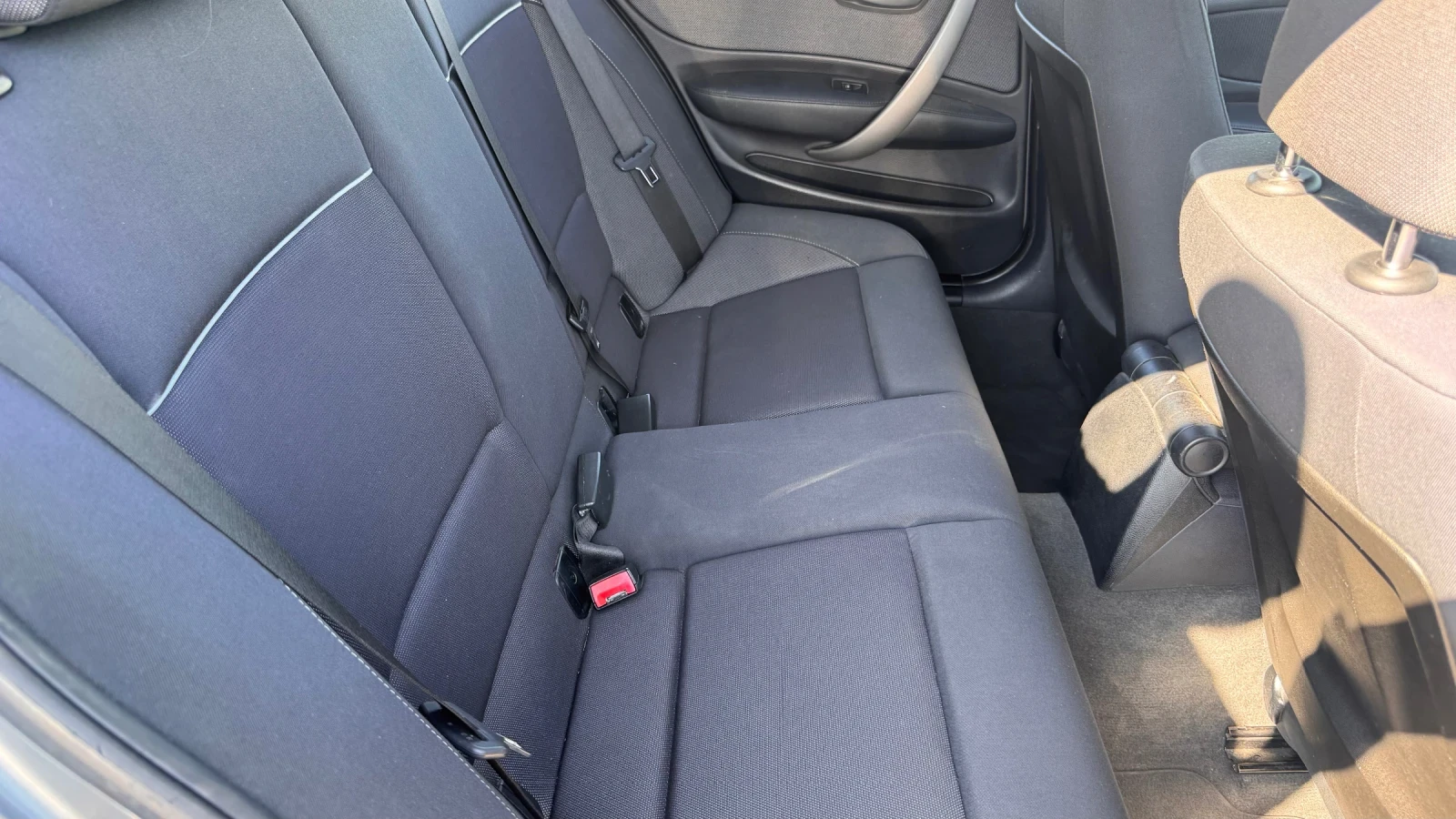 BMW 120 * АВТОМАТ* , снимка 14 - Автомобили и джипове - 56375540