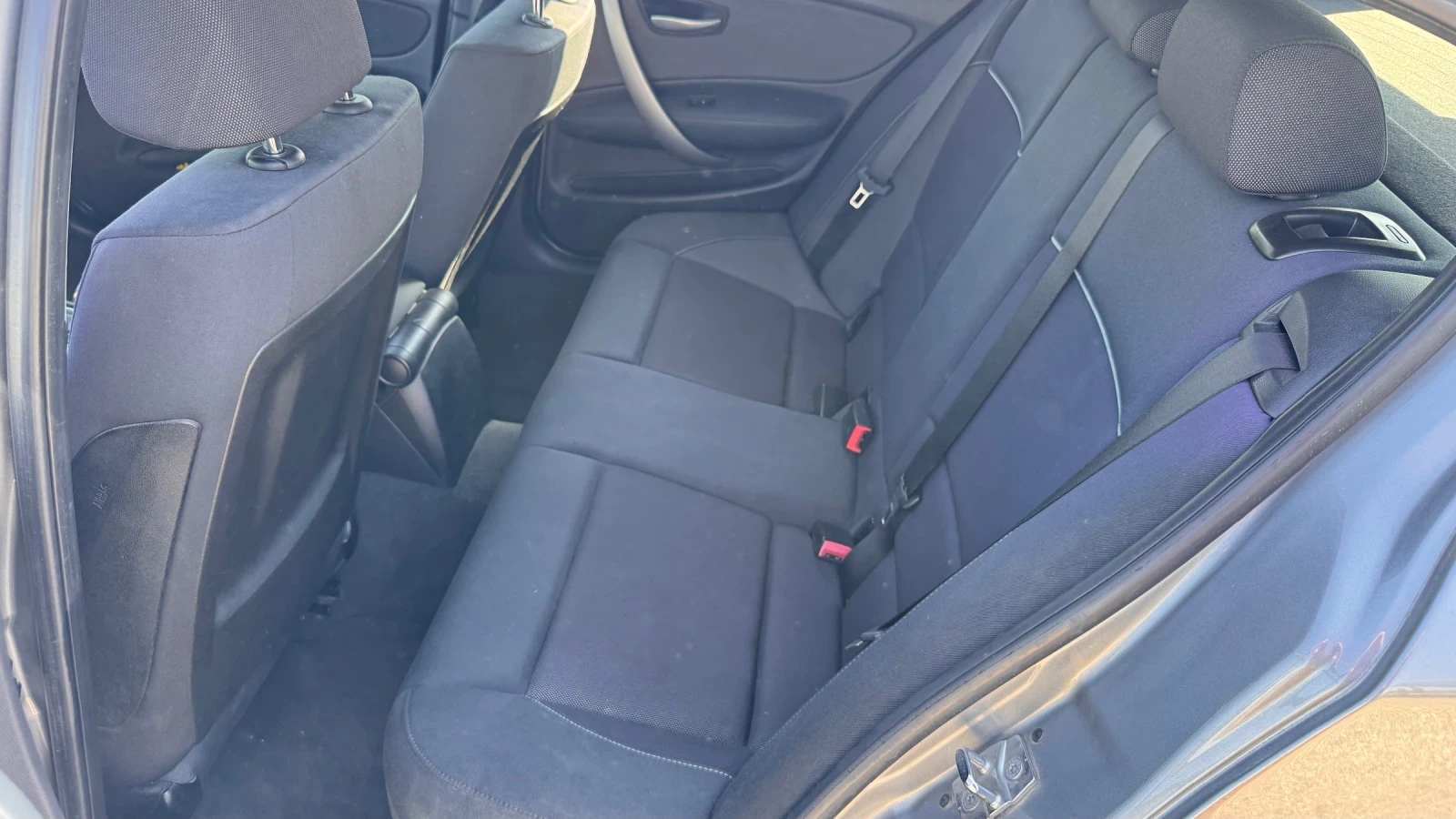 BMW 120 * АВТОМАТ* , снимка 12 - Автомобили и джипове - 56375540