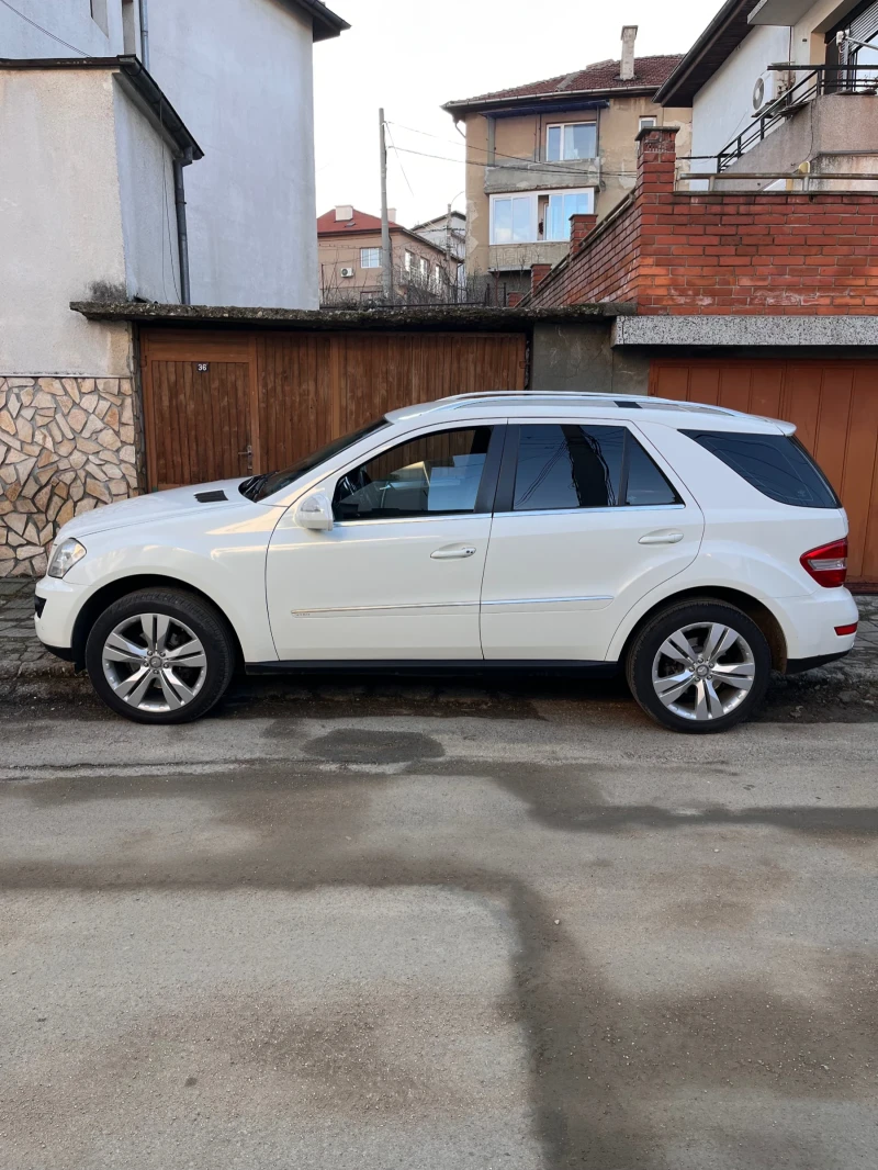 Mercedes-Benz ML 320 4matic, airmatic, Facelift , снимка 4 - Автомобили и джипове - 48877491