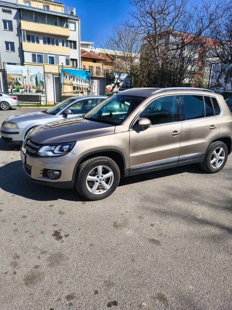 VW Tiguan, снимка 8 - Автомобили и джипове - 49588443