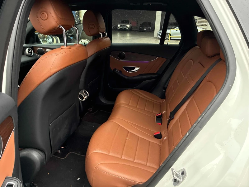Mercedes-Benz GLC 300 4M AMG Night Package, снимка 9 - Автомобили и джипове - 53011999