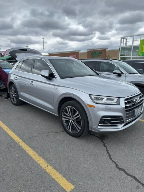 Audi Q5 Technik  CARFAX, снимка 11 - Автомобили и джипове - 53152389