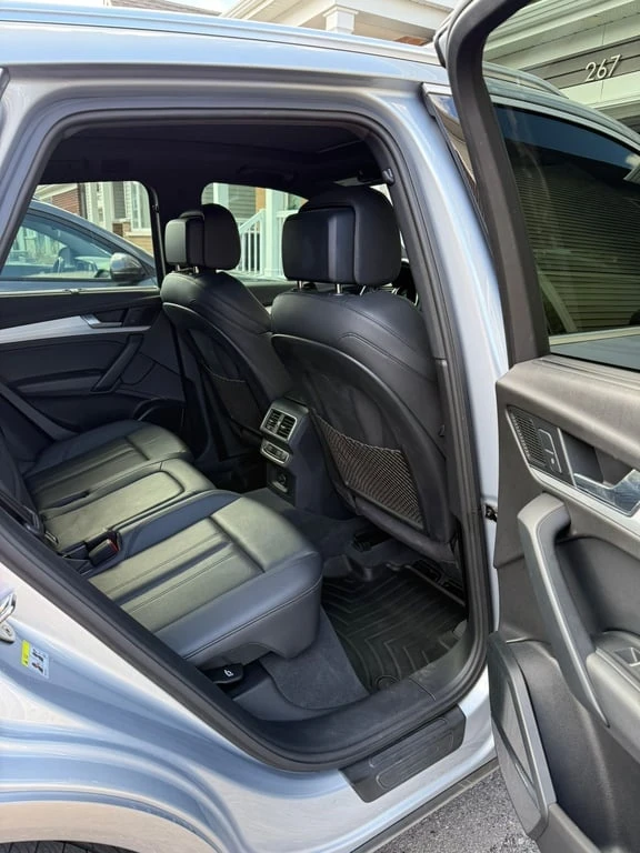 Audi Q5 Technik  CARFAX, снимка 15 - Автомобили и джипове - 53152389