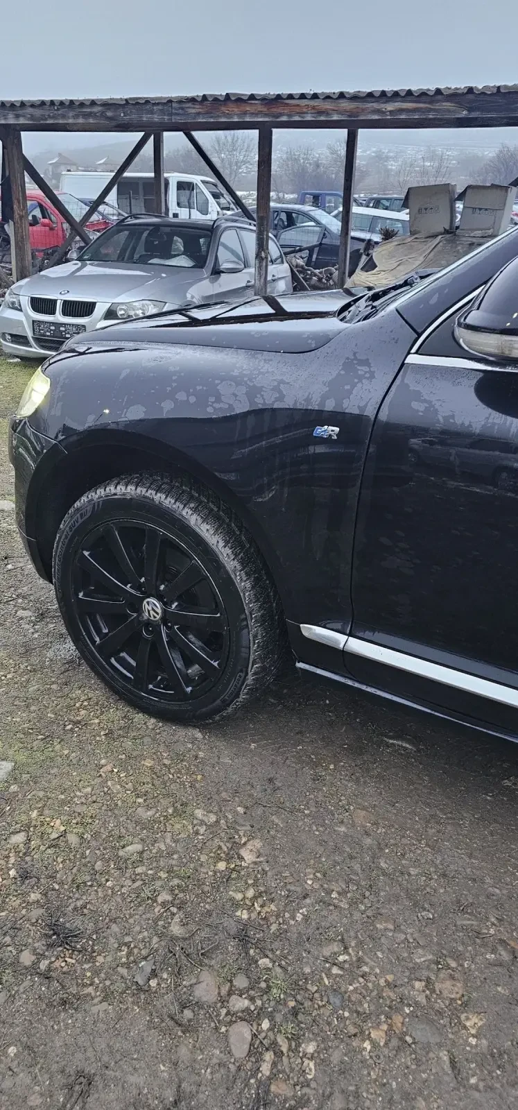 VW Touareg 3.0 V6 239k R-LINE, снимка 2 - Автомобили и джипове - 53388990