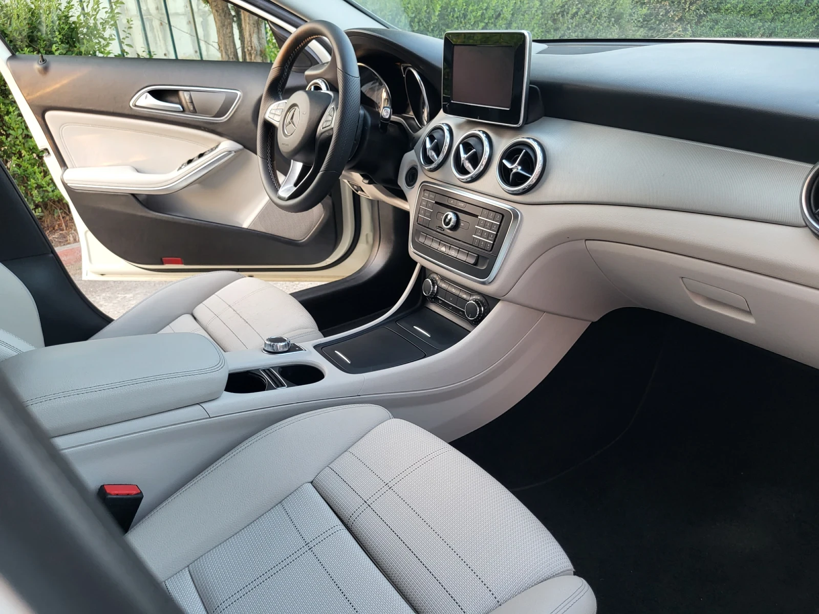Mercedes-Benz GLA 200 CDI 136HP, автоматик, камера - изображение 10