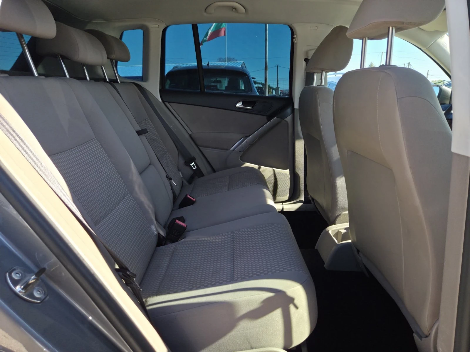 VW Tiguan 2.0TDI 140к. TOP!! EU-5 | Mobile.bg — изображение 12