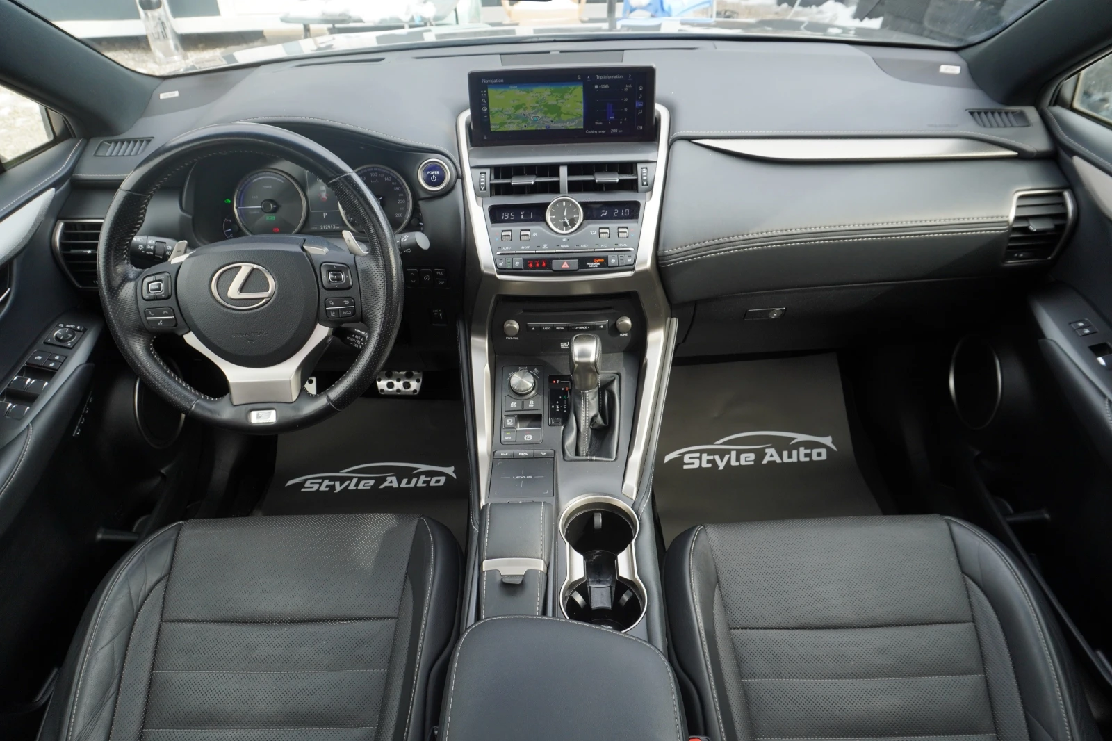 Lexus NX 300h 2.5HYBRID F-SPORT, FACE, TRI BEAM, PANO, HUD, FULL | Mobile.bg � ����������� 12
