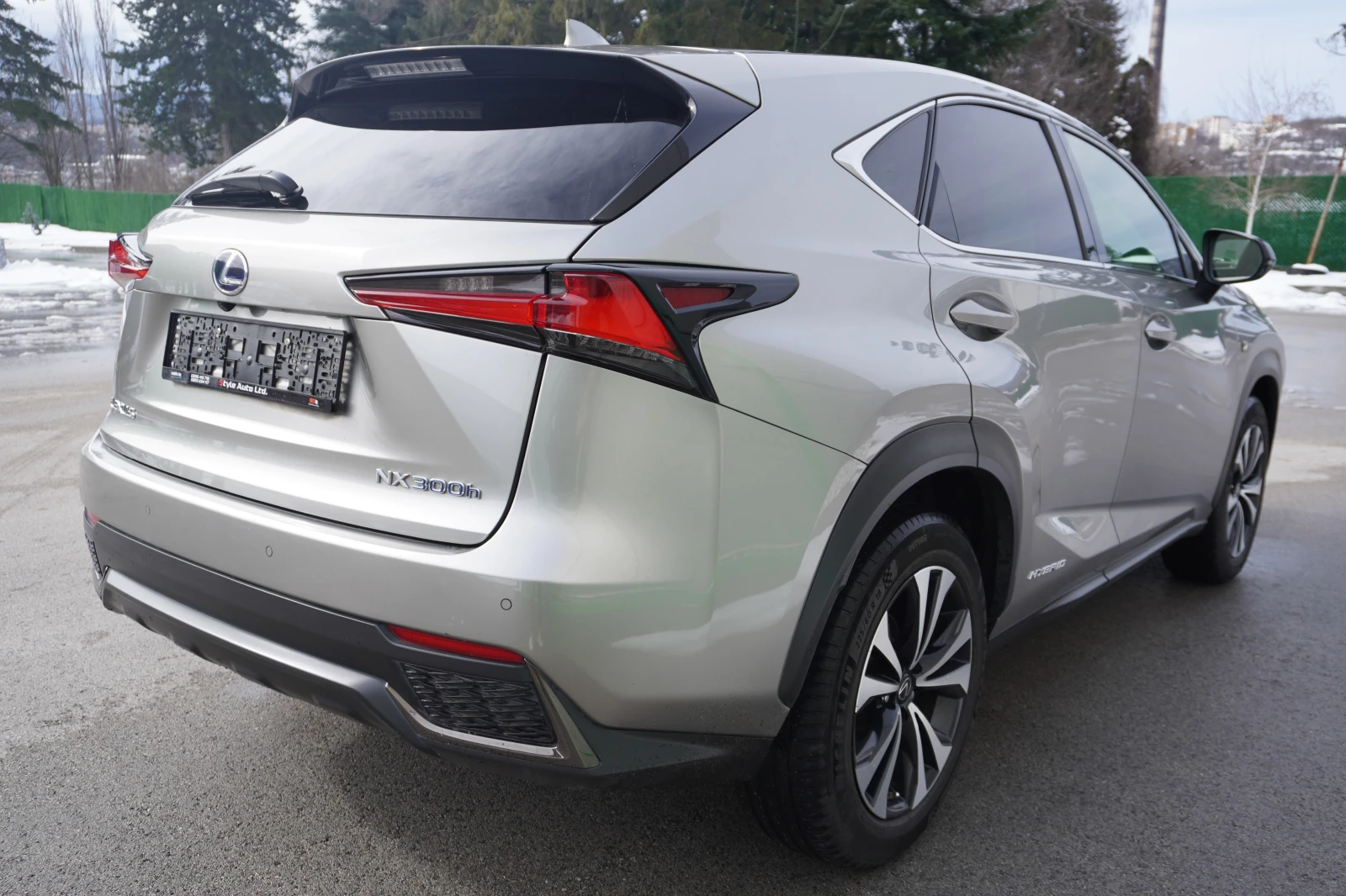 Lexus NX 300h 2.5HYBRID F-SPORT, FACE, TRI BEAM, PANO, HUD, FULL | Mobile.bg � ����������� 5