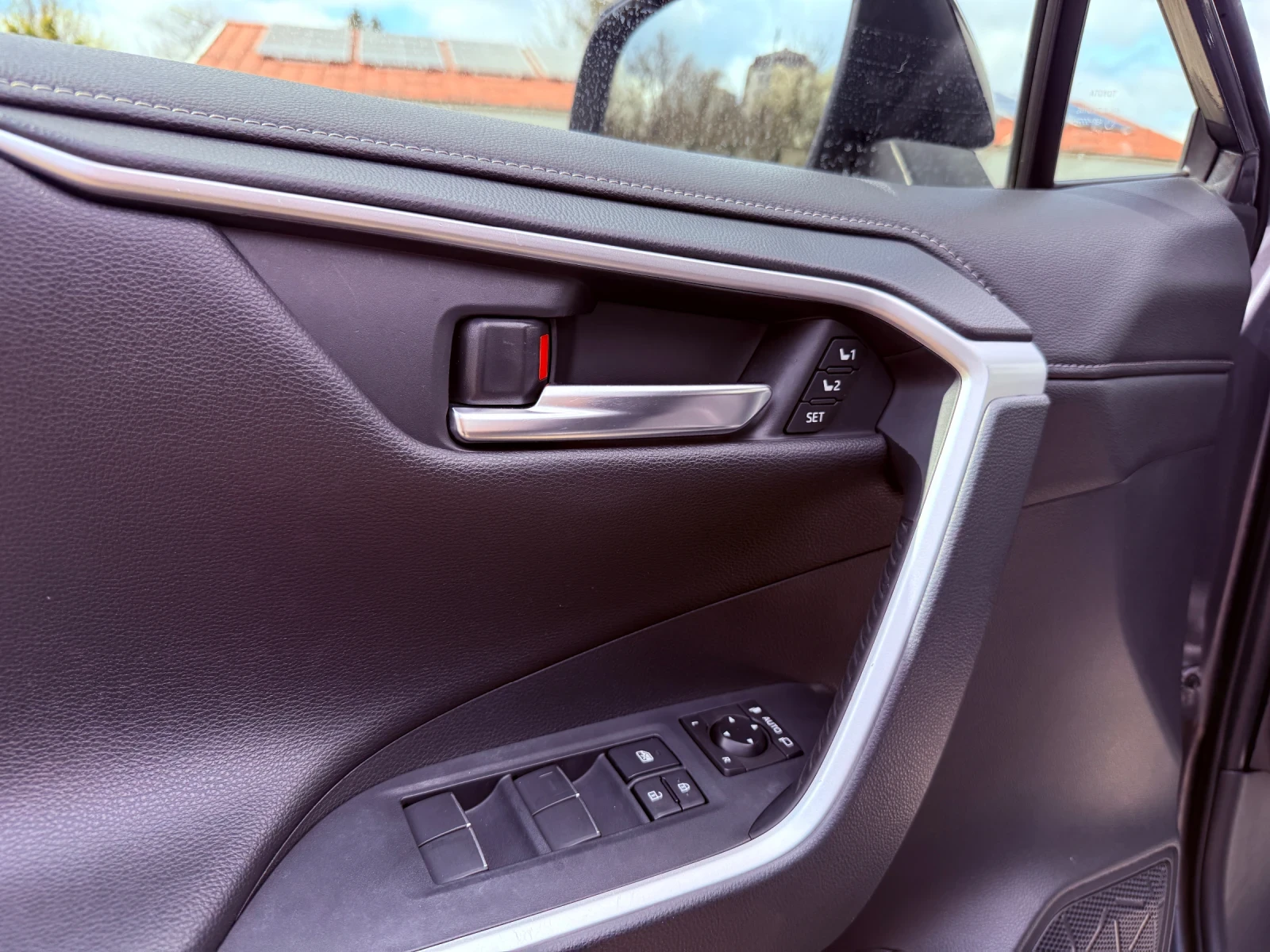 Toyota Rav4 Hibrid, 4x4, снимка 14 - Автомобили и джипове - 54080227