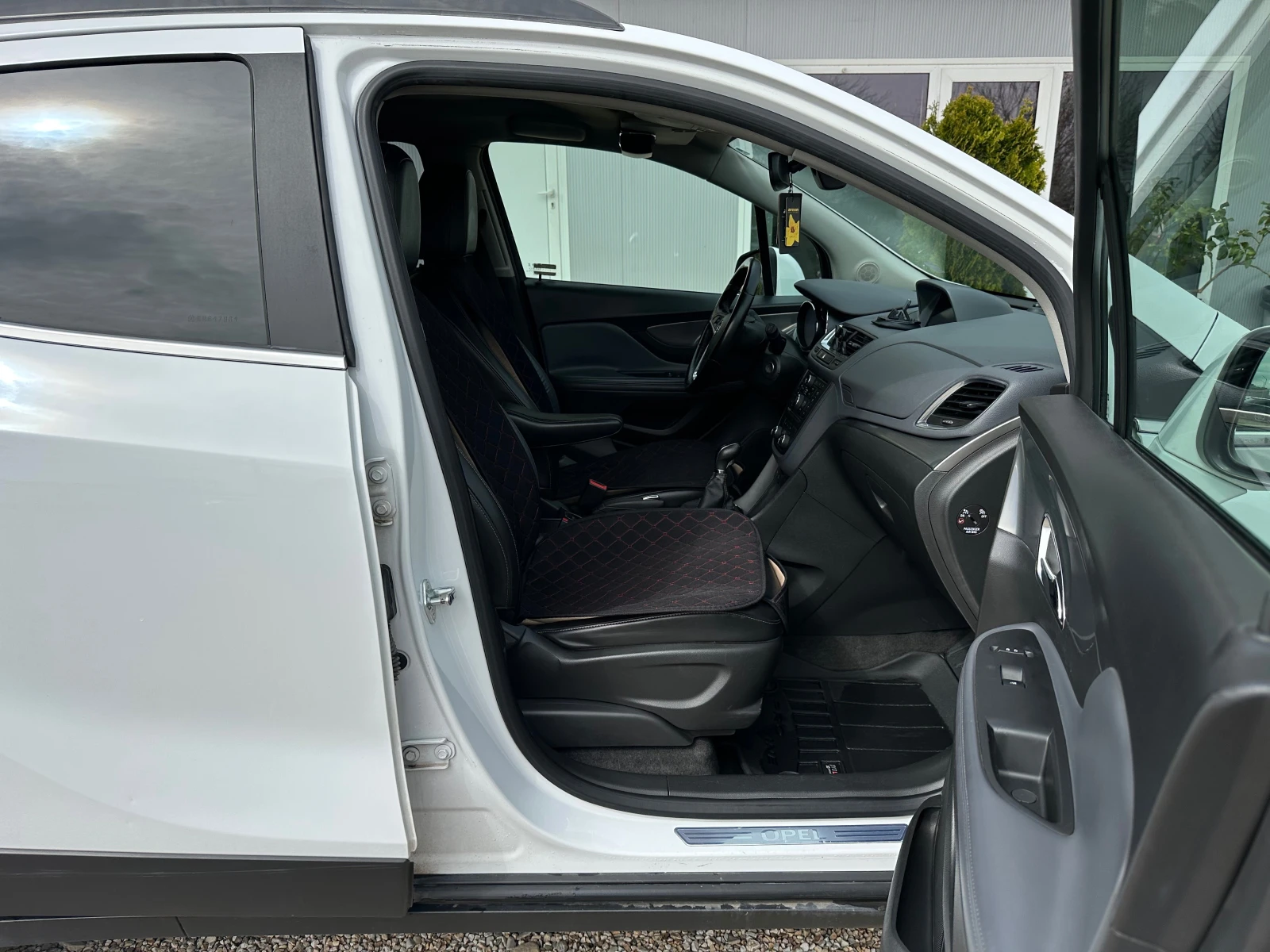 Opel Mokka 1.4i BI-FUEL COSMO, снимка 12 - Автомобили и джипове - 54217928