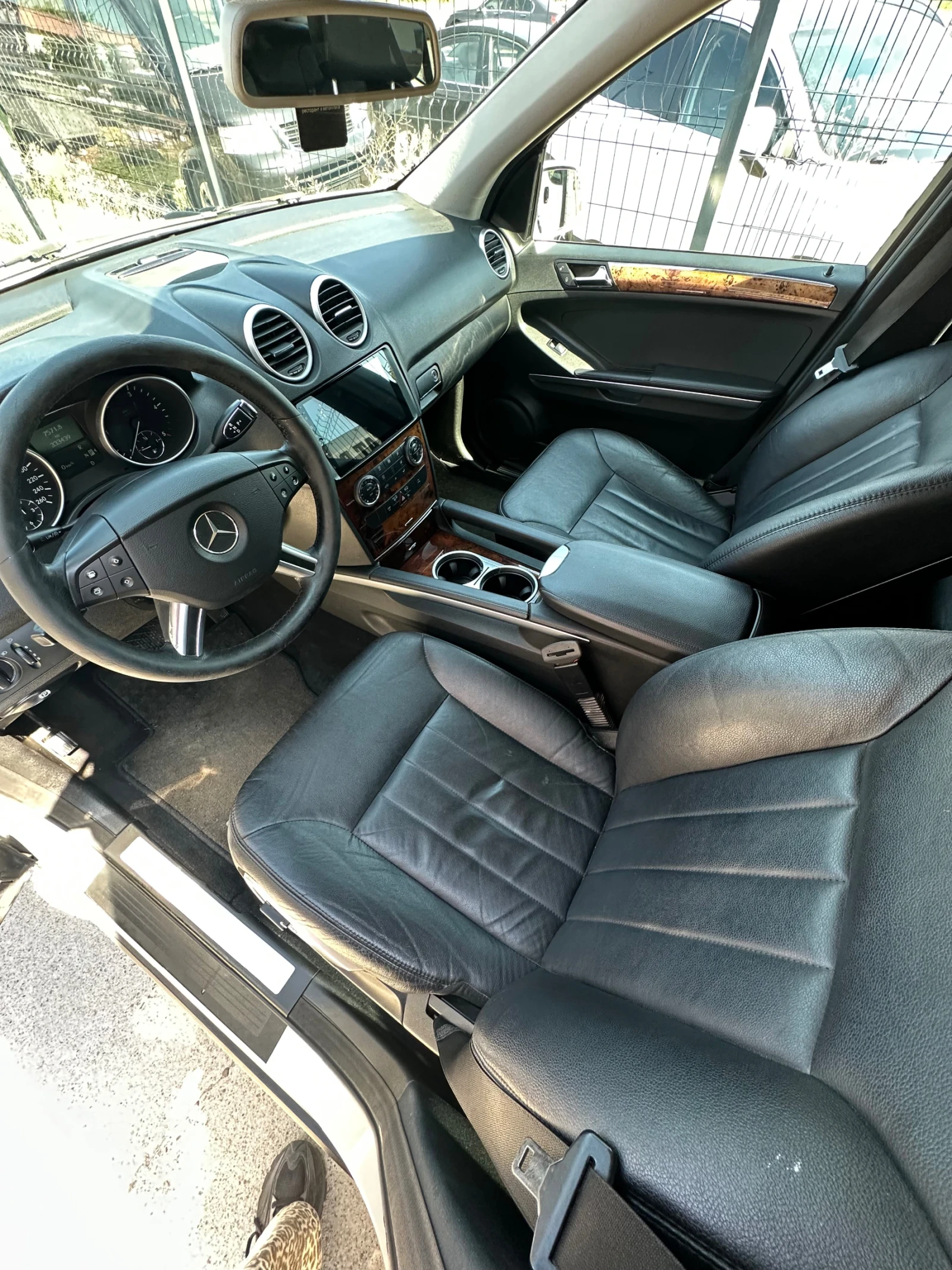 Mercedes-Benz ML 320 4-matic, снимка 10 - Автомобили и джипове - 55896637