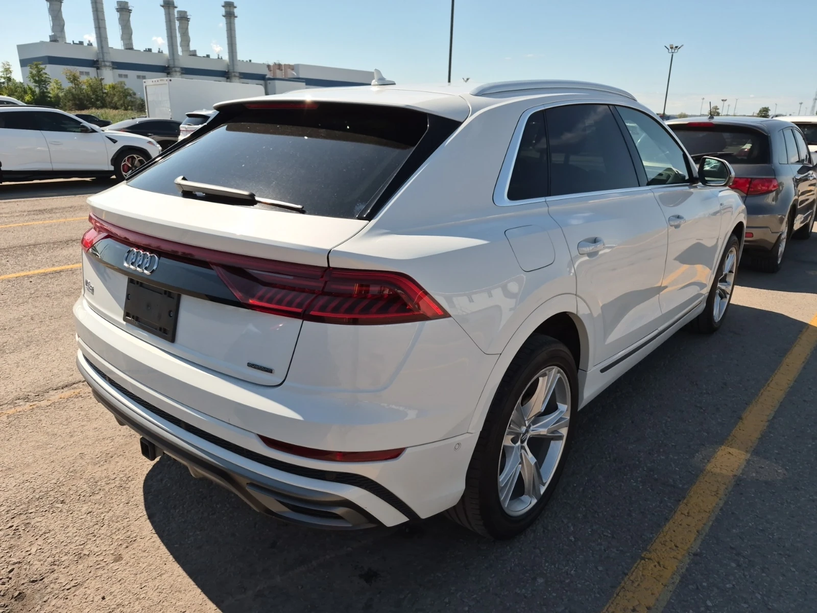 Audi Q8 PROGRESSIV, АВТОКРЕДИТ, снимка 3 - Автомобили и джипове - 55949795