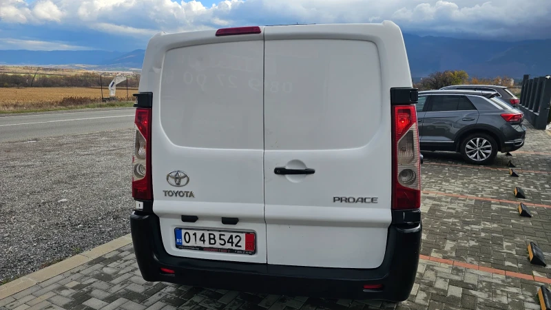 Toyota Proace 2.0HDI--128kc, снимка 3 - Бусове и автобуси - 52478788