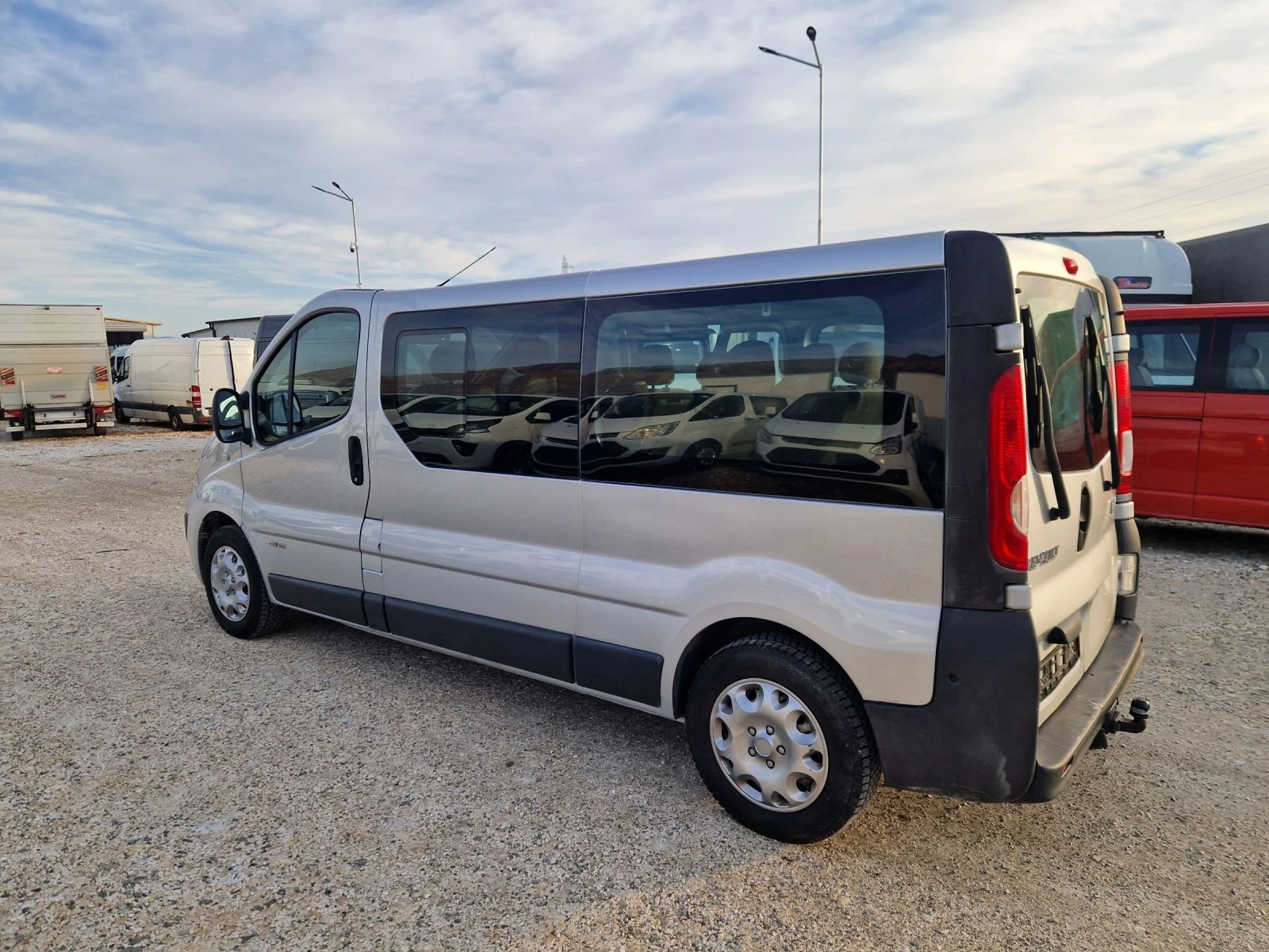 Renault Trafic Maxxi - изображение 5