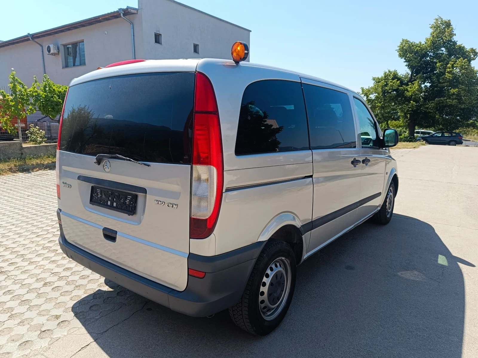 Mercedes-Benz Vito 9места КЛИМА 646 - изображение 4
