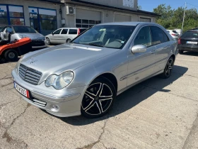Mercedes-Benz 220 