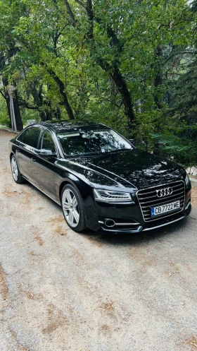     Audi A8 4.2 L