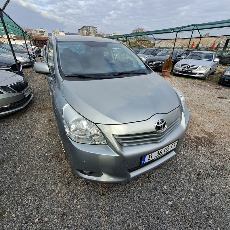 Toyota Verso 2.2d-cat 150h , снимка 2 - Автомобили и джипове - 48196274