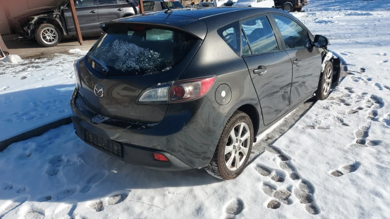 Mazda 3 1.6 дизел, снимка 2 - Автомобили и джипове - 48544568