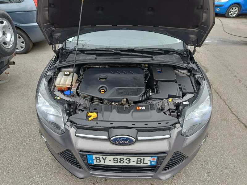 Ford Focus 1.6 BARTER 95, снимка 15 - Автомобили и джипове - 49136957