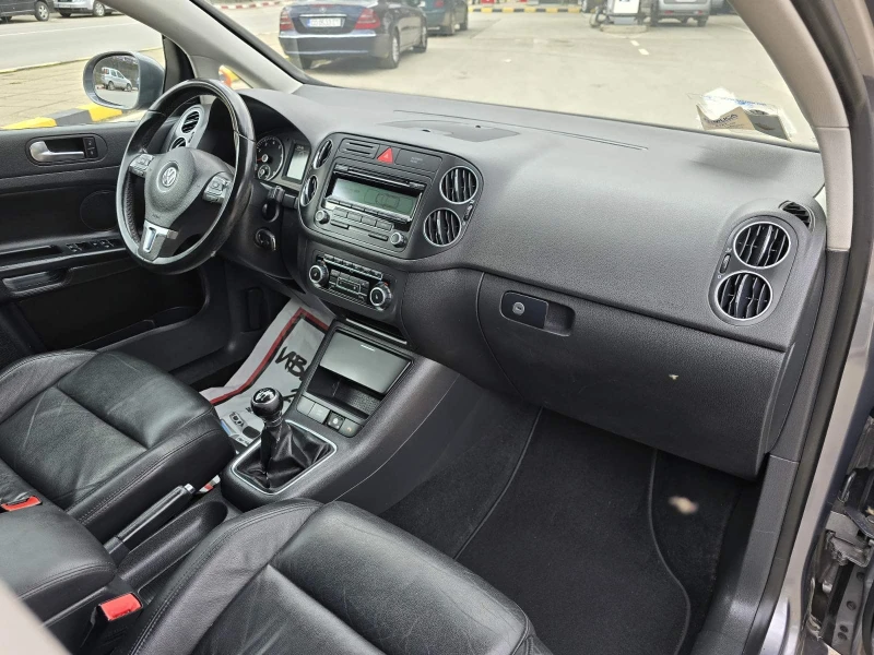 VW Golf Plus Газ-Бензин, снимка 10 - Автомобили и джипове - 49509165