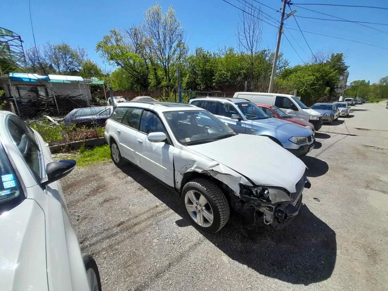Subaru Outback, снимка 2 - Автомобили и джипове - 52240685