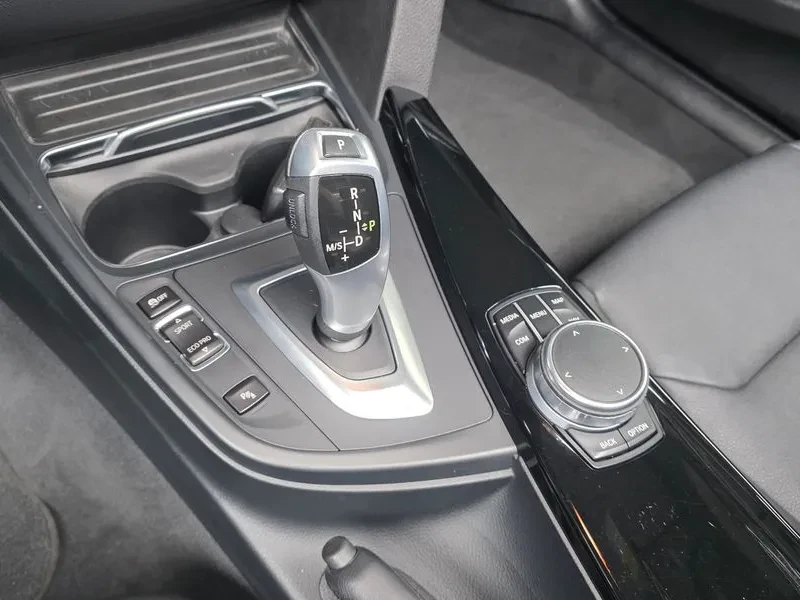 BMW 320 d, снимка 9 - Автомобили и джипове - 54592497