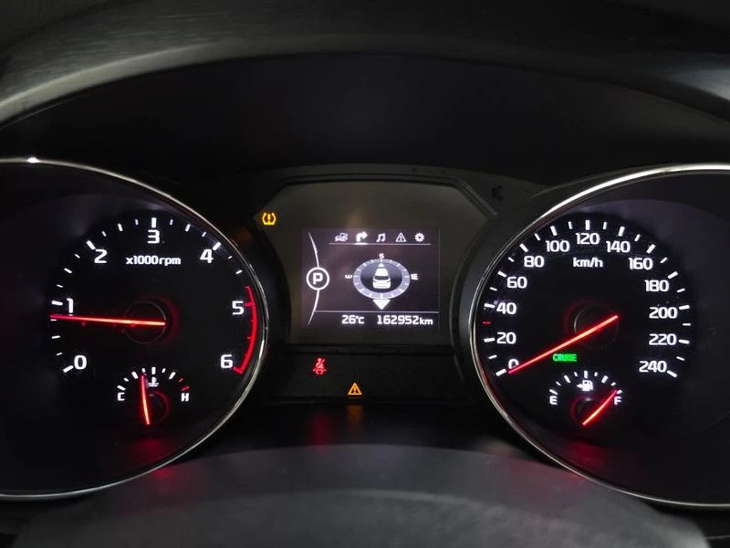 Kia Carnival 2.2 Automatic, снимка 11 - Автомобили и джипове - 55464623