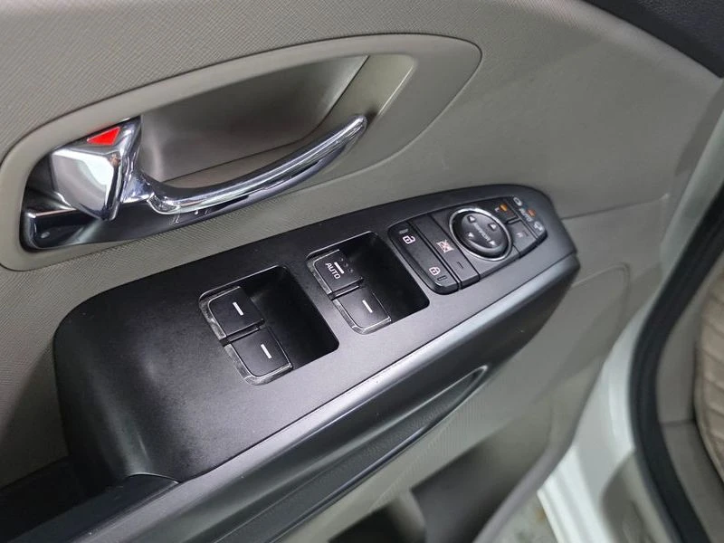 Kia Carnival 2.2 Automatic, снимка 7 - Автомобили и джипове - 55464623