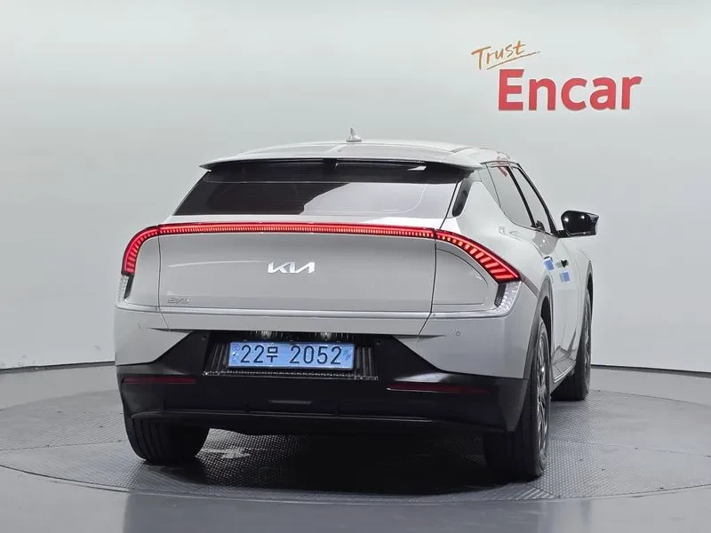 Kia EV6 Long Range Air - САМО 30% АВАНС, снимка 4 - Автомобили и джипове - 56288111