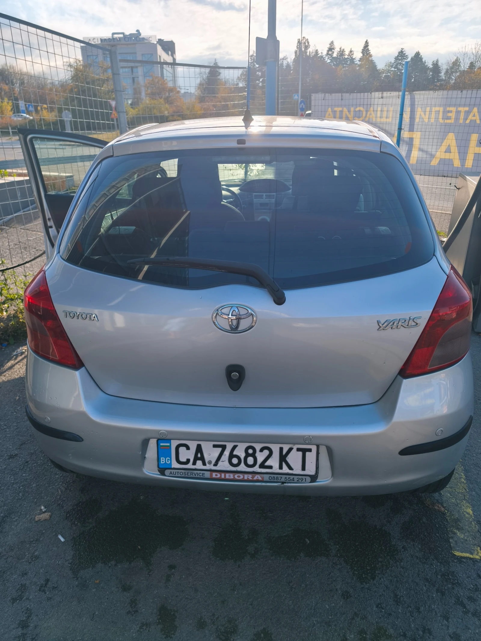 Toyota Yaris 1.3 16v VVT-i LUNA - изображение 8