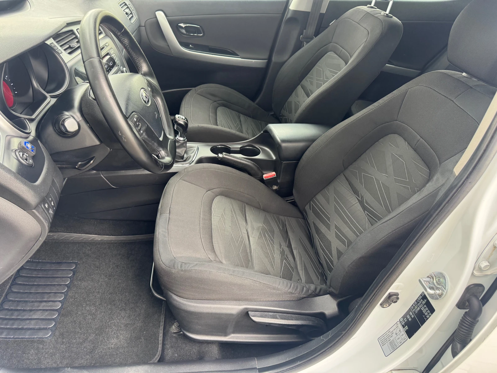 Kia Ceed 1, 4i GPL, 100ps, 6ck., usb, aux, , ,  | Mobile.bg   16